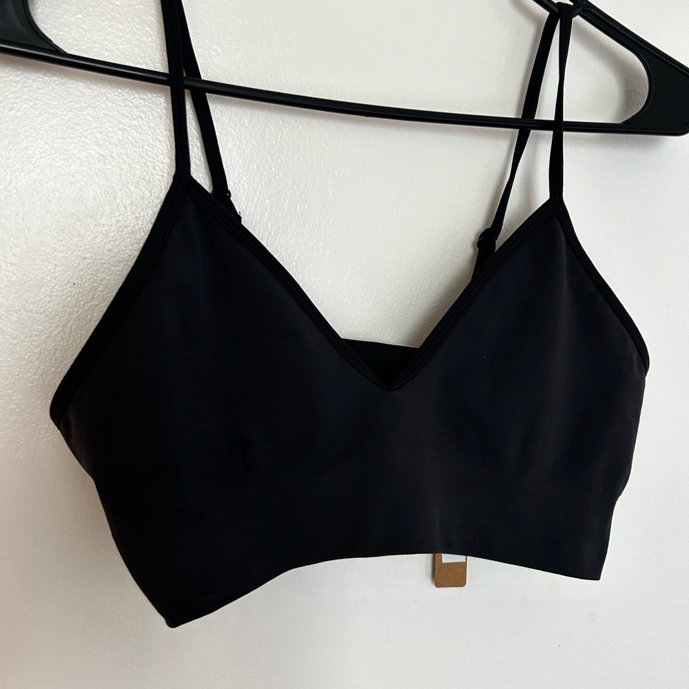 NWT Skims Soft Smoothing Seamless Bralette